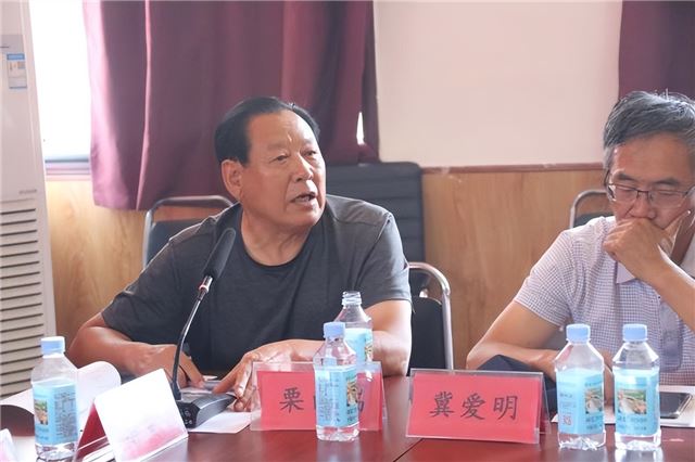 原平市子干村《村志》編輯座談會(huì)在子干村委會(huì)議室舉行
